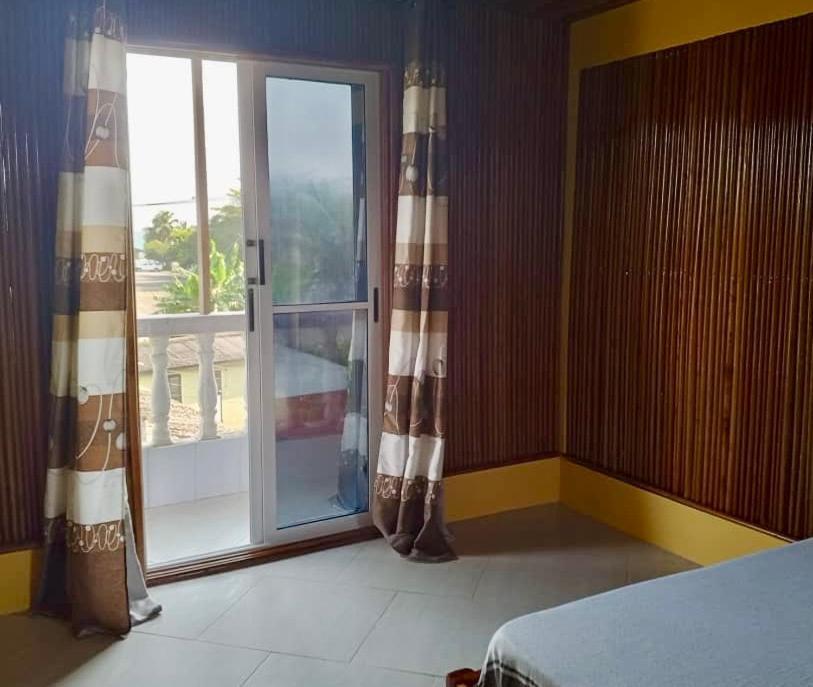 Serenity Haven Lodge Busua Exterior photo